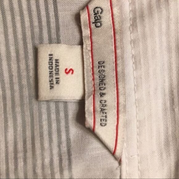 GAP S white striped thin cream top blouse peplum EUC - Picture 4 of 5